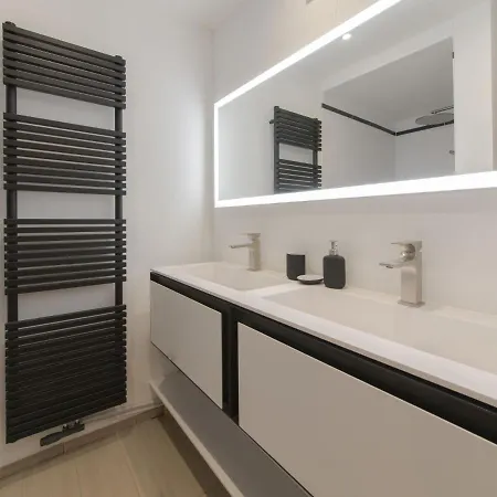 Spirou By Interhome شقة