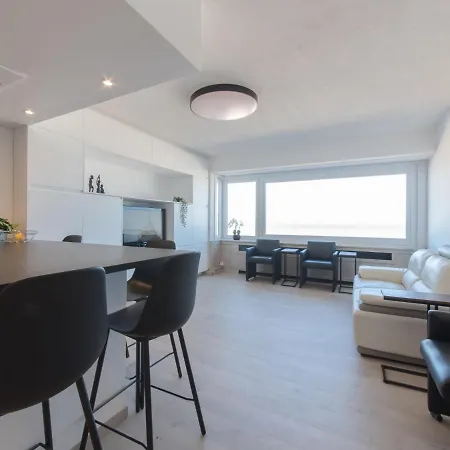 Spirou By Interhome شقة